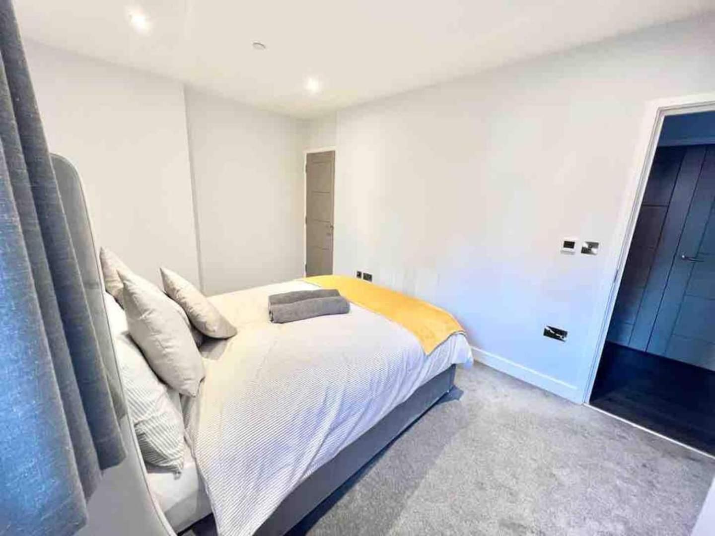 D & D Luxury Apartments Stanmore  Exterior photo
