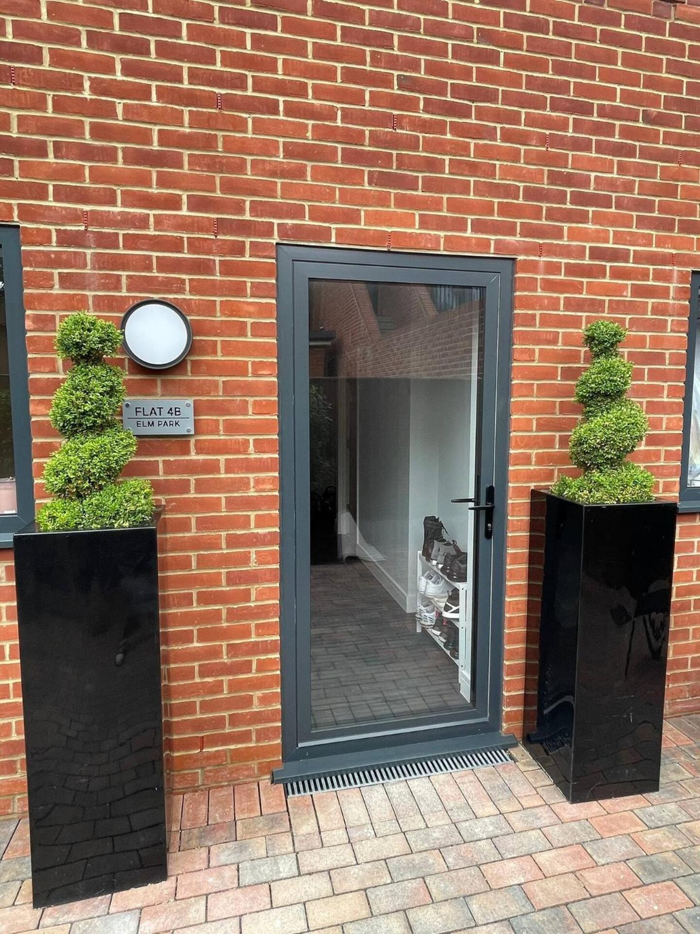 D & D Luxury Apartments Stanmore  Exterior photo