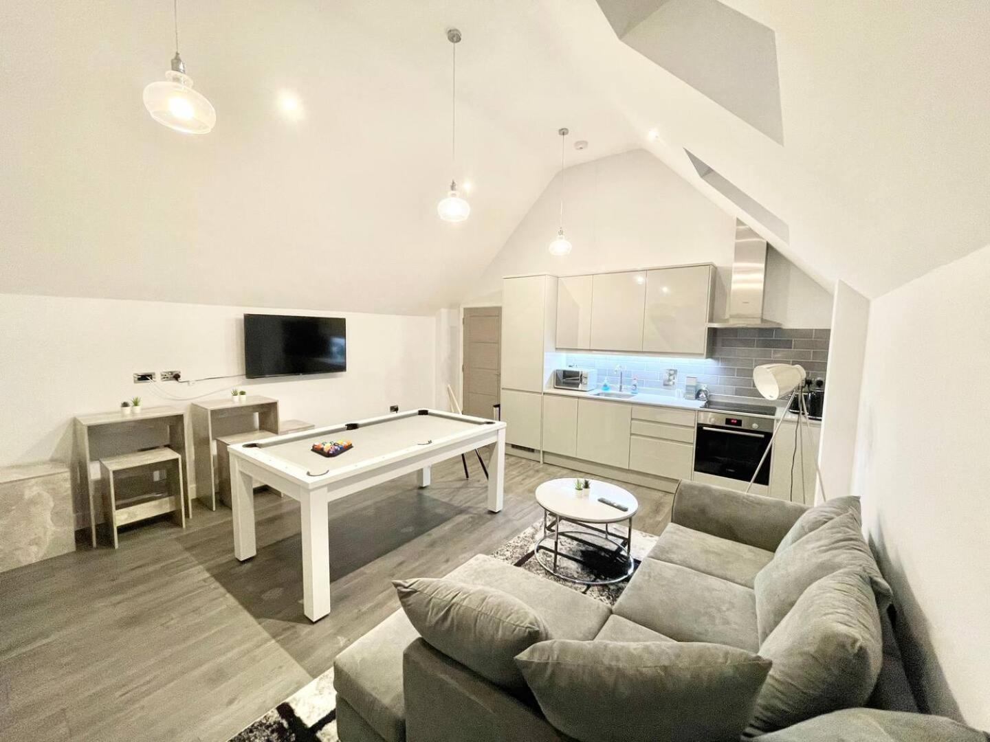 D & D Luxury Apartments Stanmore  Exterior photo