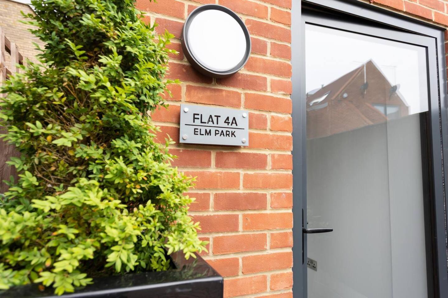 D & D Luxury Apartments Stanmore  Exterior photo